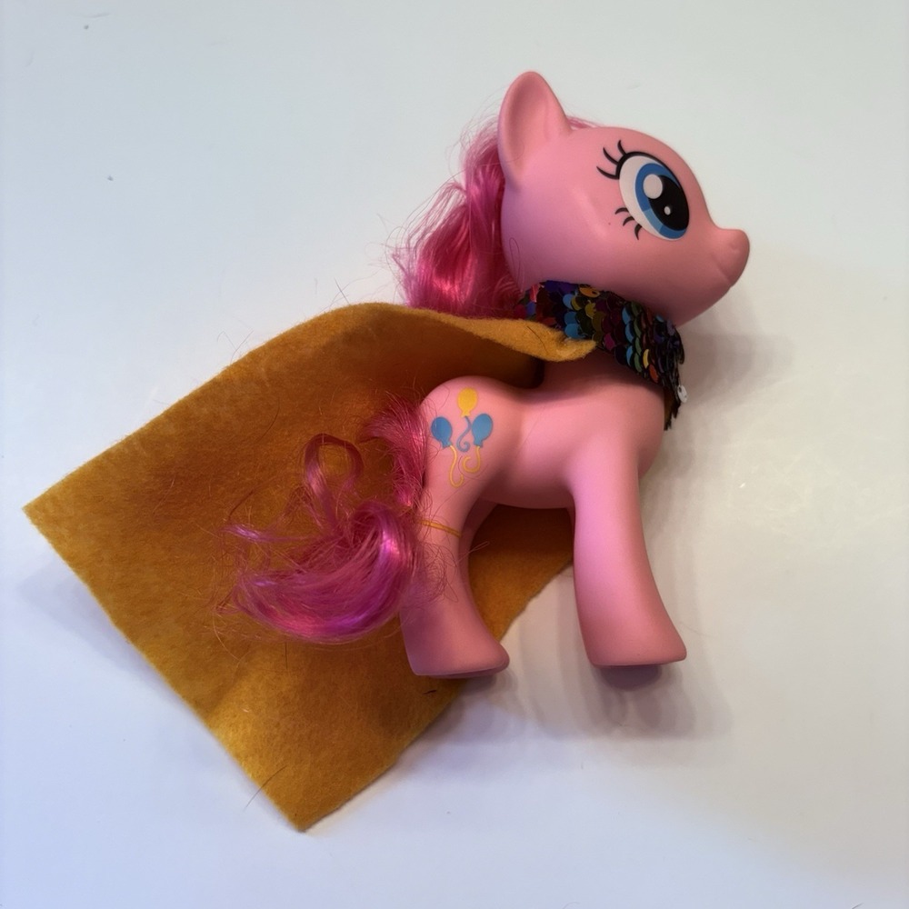 Pinkie Pie G4 My‎ Little Pony Friends of Equestria 2016 Brushable MLP 6" Cape